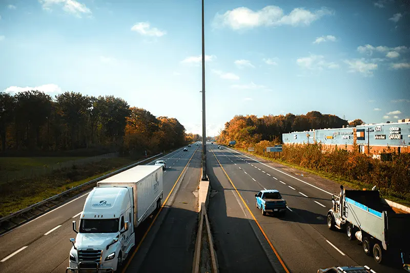 Bornes recharge poids lourds Bornes recharge poids lourds