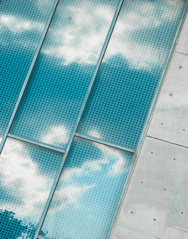 Installation panneaux solaires toit plat